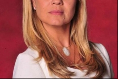 Adriana Esteves (56)