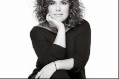 Angelica-Vale-18